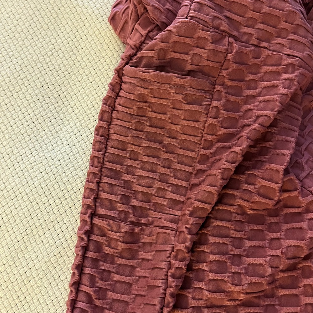 Rose pink TikTok short - Picture 3 of 5